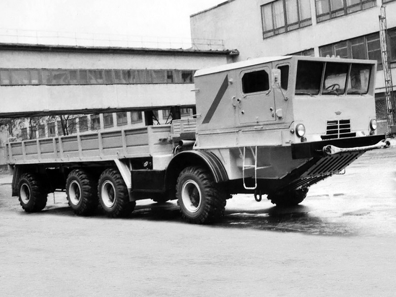 БАЗ-135МБП
