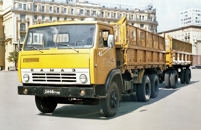 КАМАЗ-55102